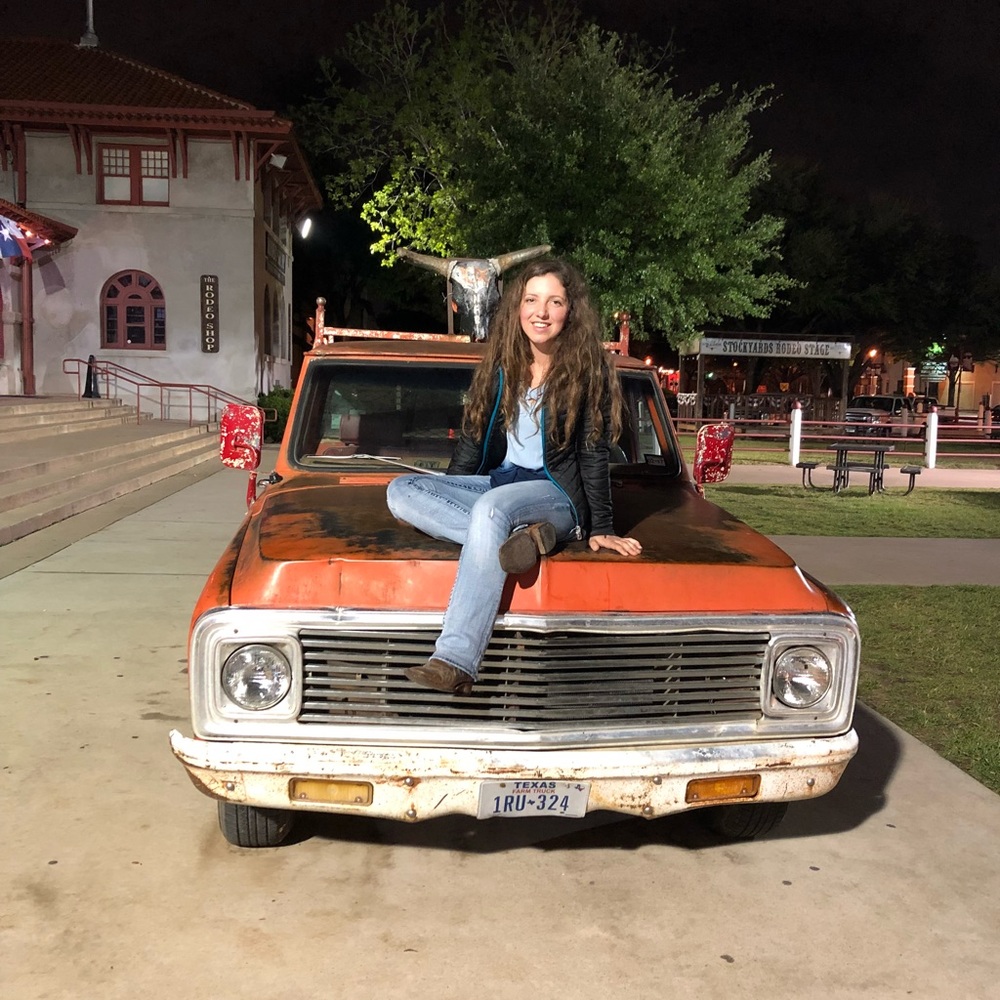 Meet your Posher, Maddi
